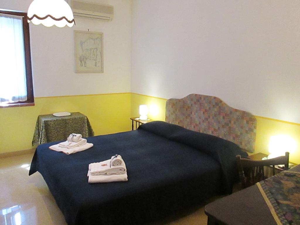 B&B Villa Colfiorito Gallipoli Zimmer foto